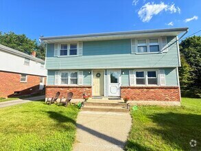 Building Photo - 36 Landin St