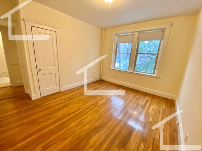 Photo - 7 Lothian Rd., Apartment