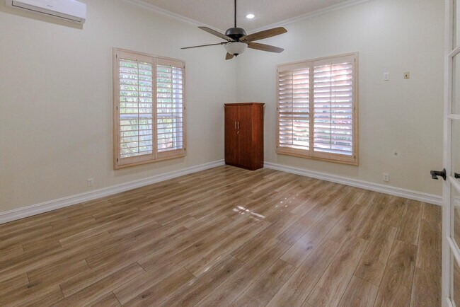 Building Photo - 4082 Trenton Ave