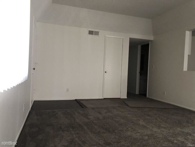 Foto del edificio - 3 br, 2 bath Condo - 1279 Landsburn Cir