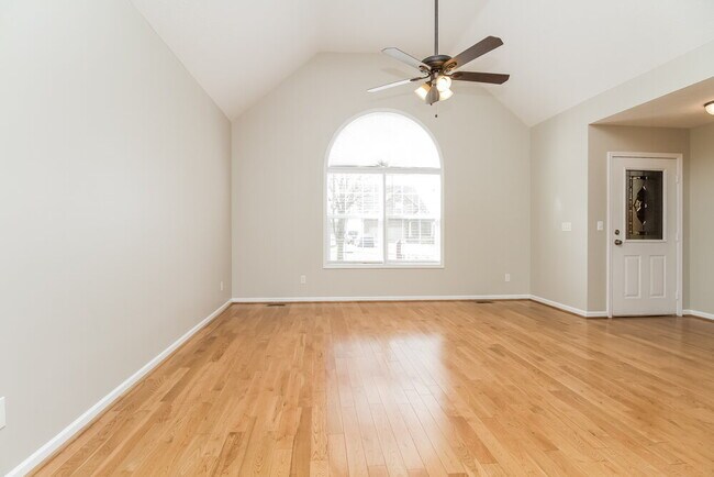 Building Photo - 1502 Huddersfield Dr