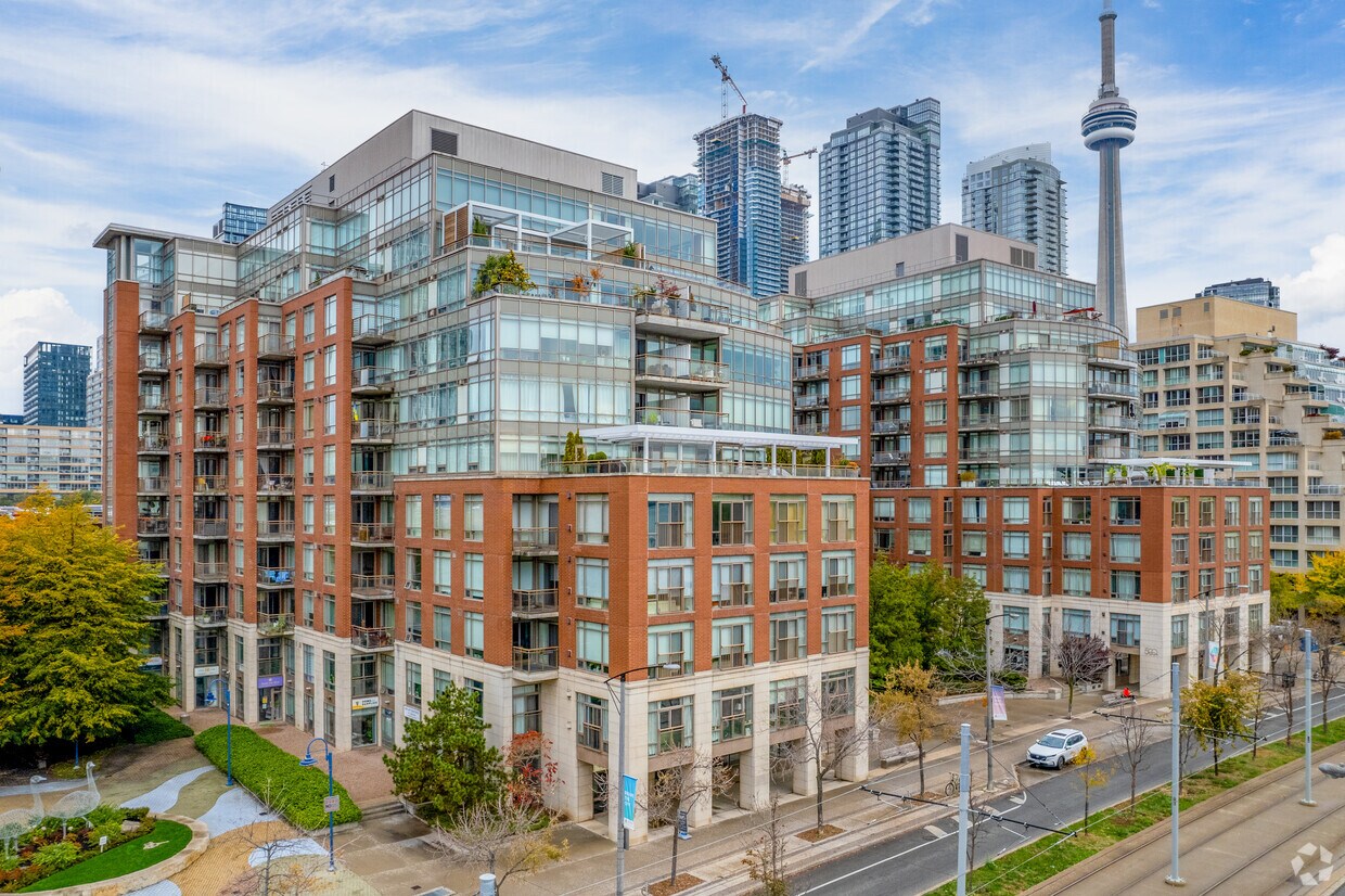 500 Queens Quay Blvd W, Toronto, ON M5V 3K8 Apartments 500 Queens