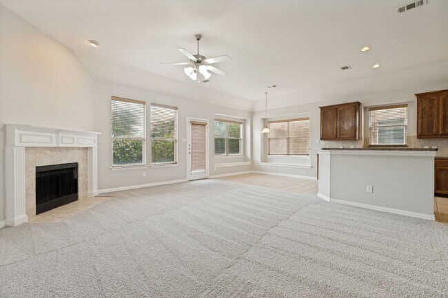 Foto del edificio - Beautiful home located in McKinney's Heights at Westridge!