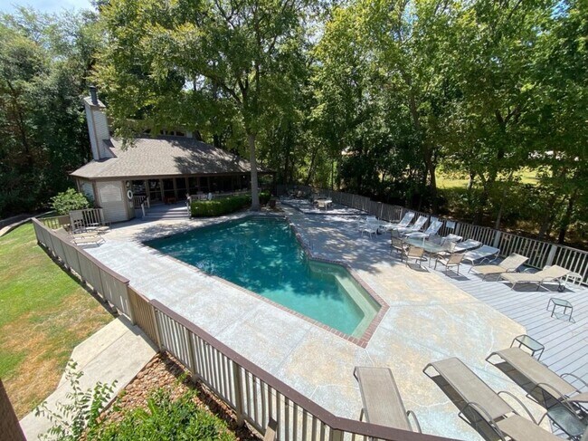 Foto del edificio - 3900 Aspen Dr