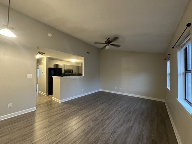 Foto del edificio - 147 Marlene Dr