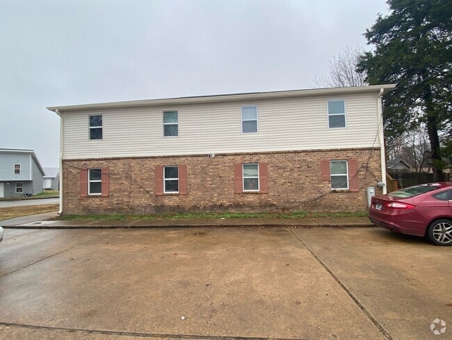 Building Photo - 21 Judson Cv