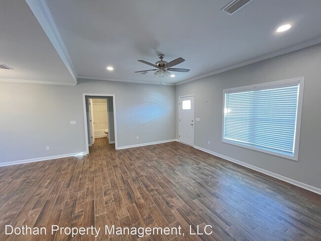 Building Photo - 3 br, 2 bath House - 66 Brooks Drive