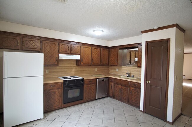 Foto del edificio - 9923 Mashburn Blvd