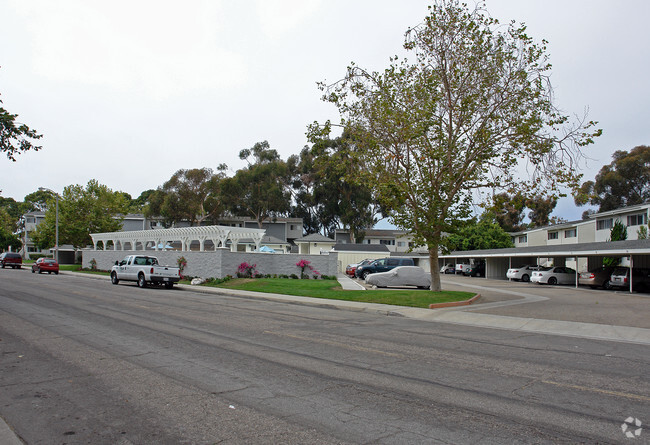 Building Photo - Seaview Apartments