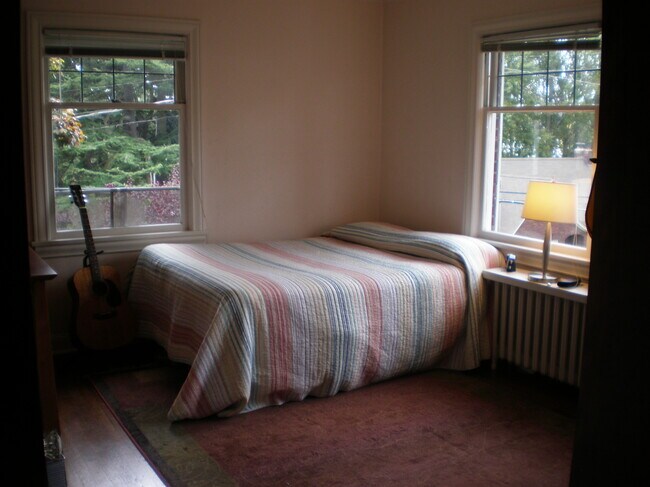 Bedroom - 2519 20th Ave E