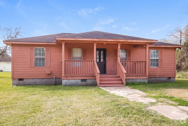 6619 Wayne Johnson Ave