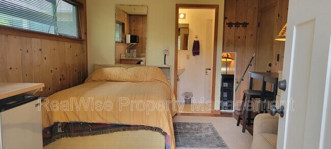 Foto del edificio - 602 Schroeder Ln