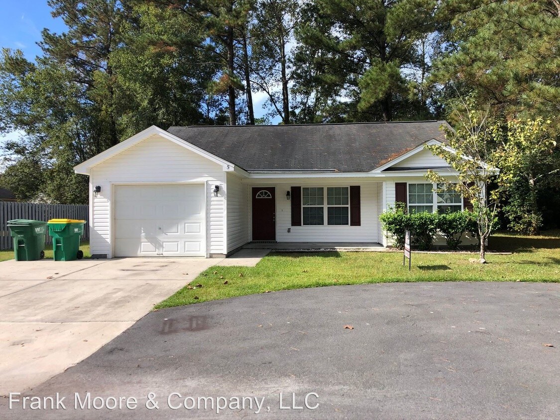 Primary Photo - 3 br, 2 bath House - 5 Bells Crossing