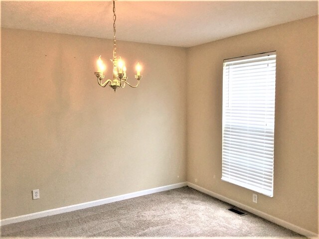 Building Photo - 11000 Union Bluffs Drive