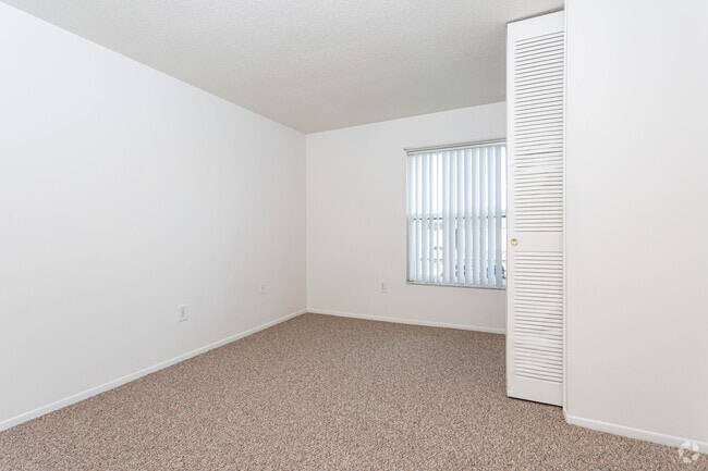 1st Bedroom - University Apartments