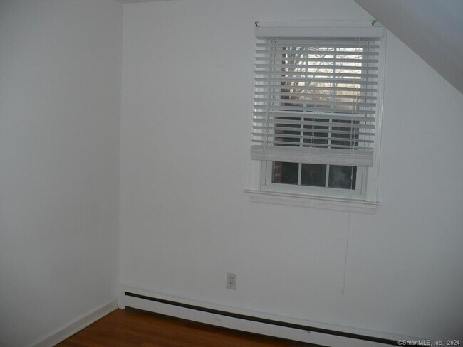 Building Photo - 174 Hollow Tree Ridge Rd