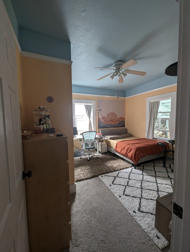 Photo - 1359 Vine St House