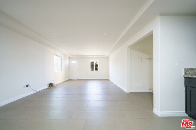 Foto del edificio - 10952 1/2 Wilmington Ave