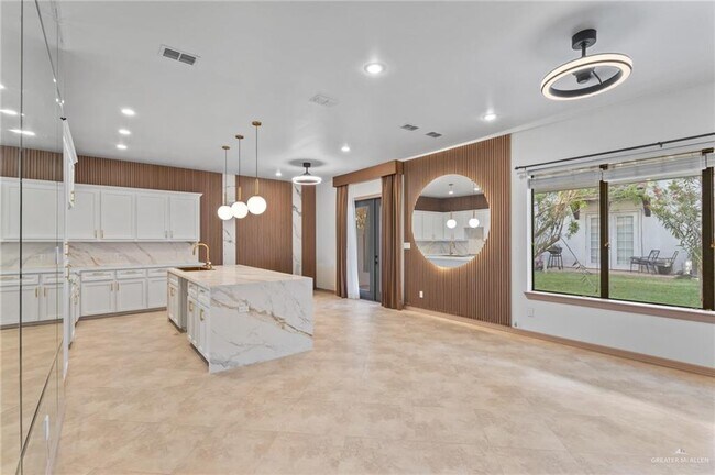 Foto del edificio - 24 S 5th St