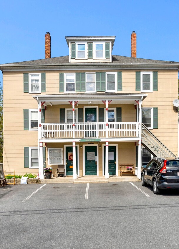 22-26 Waltham St Maynard - 22-26 Waltham St Maynard
