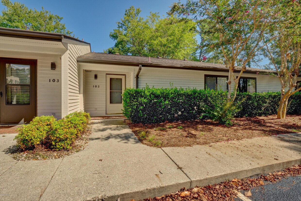 1507 Military Cutoff Rd Unit 102, Wilmington, NC 28403 Condo for Rent