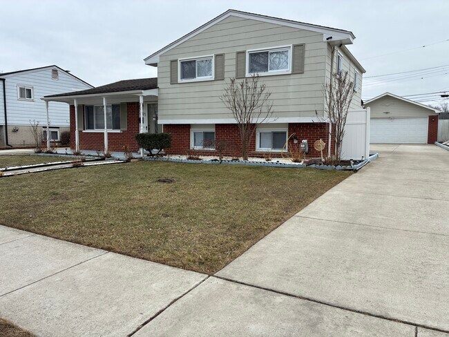 Foto del edificio - 2758 Pall Mall Dr