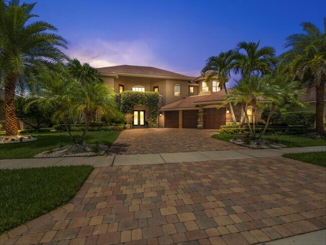 Building Photo - 10698 Versailles Blvd