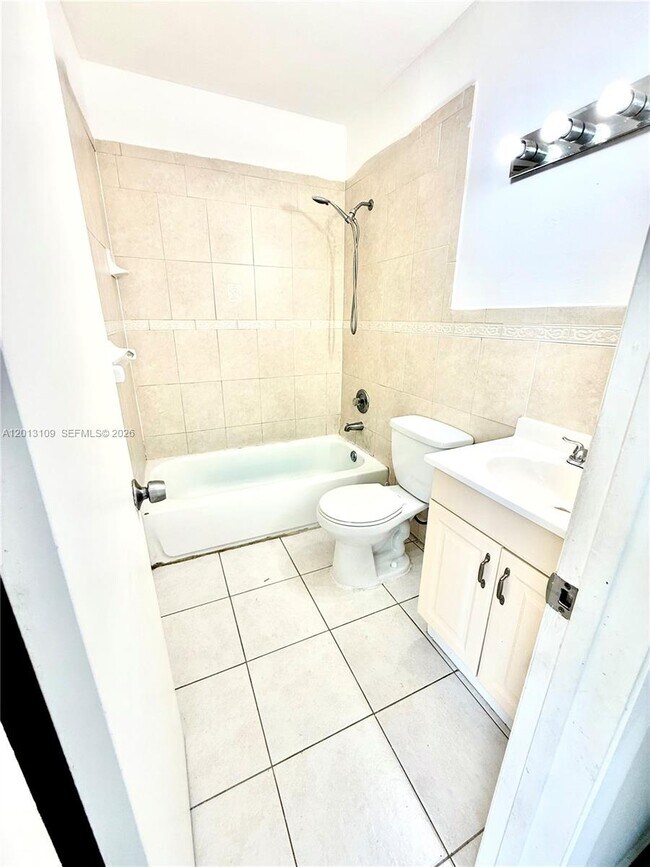 Foto del edificio - 22221 SW 103rd Ct