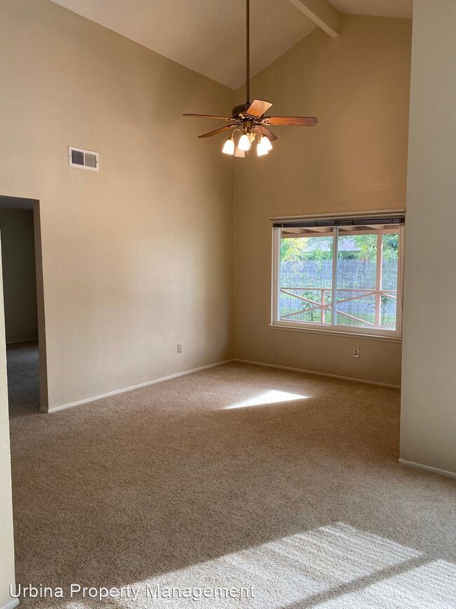 Building Photo - 4 br, 2 bath House - 1139 Copeland Creek Dr