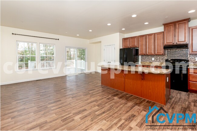 Foto del edificio - 7622 Timbercross Ln