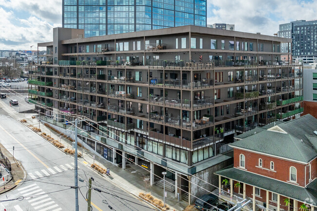 Building Photo - Hyve