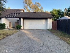 Building Photo - 2324 Cravath Ct