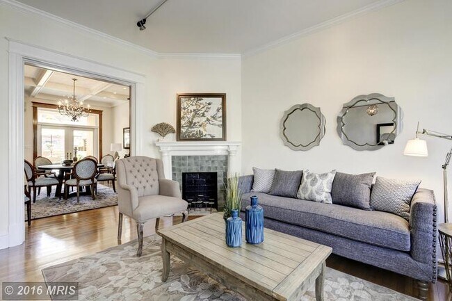 Foto del edificio - 2821 27th St NW