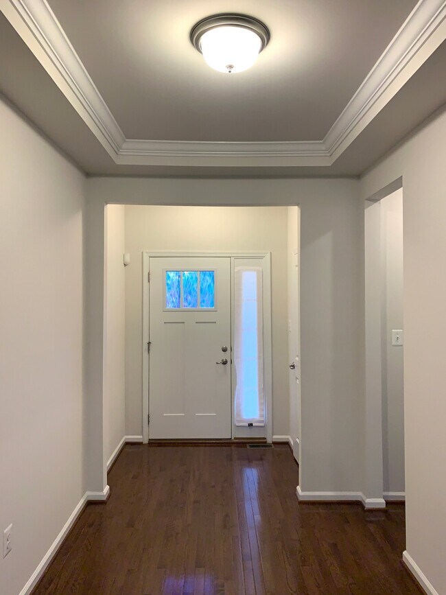 Foto del edificio - 771 Ravenwood Dr