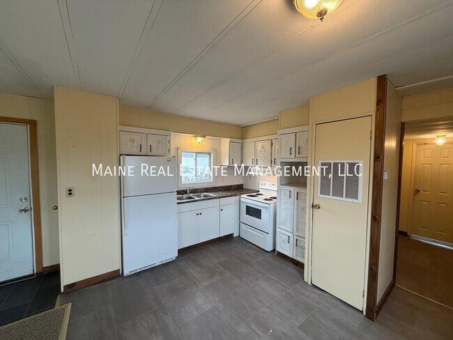 Foto del edificio - 1 Hall Dr