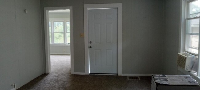 Building Photo - 1317 N 15th St