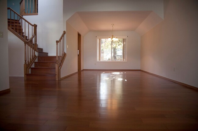 Foto del edificio - Gorgeous Beaverton home available with att...