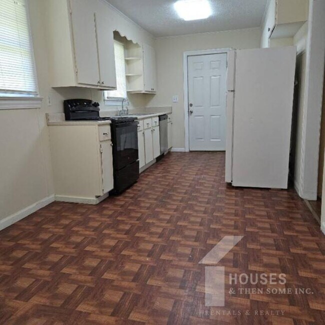 Photo - 322 Welcome Ave House