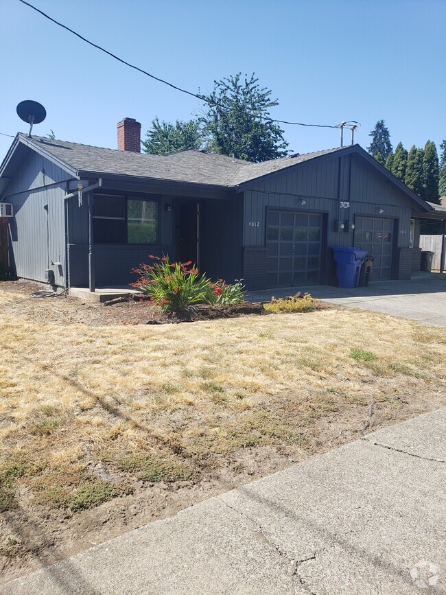 Building Photo - 4012 Carson Dr SE
