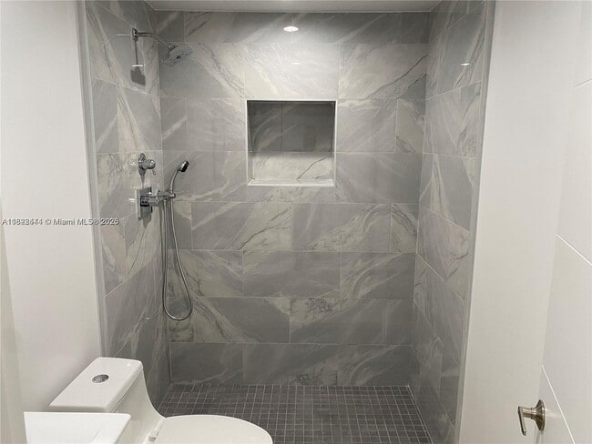Foto del edificio - 1121 SW 24th Ave