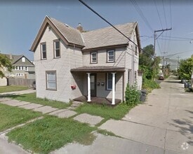 Building Photo - 413 Winnebago St