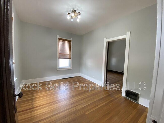 Building Photo - 2414 Reed Ave