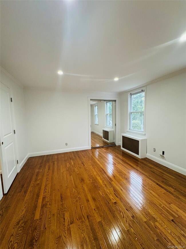 Building Photo - 8 Rockledge Ave