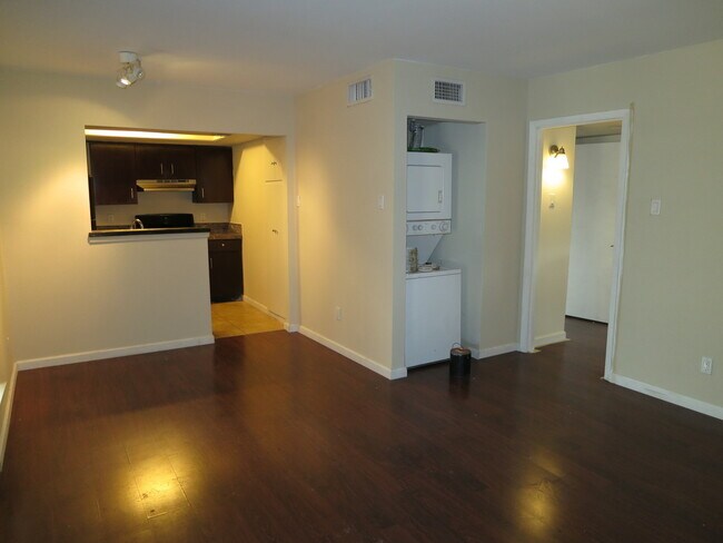 Building Photo - 202-E Eden at Avondale