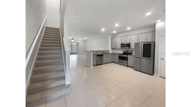 Foto del edificio - 3737 Plainview Dr