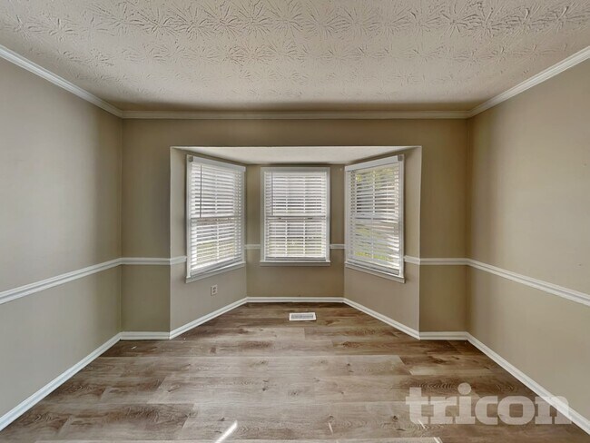 Building Photo - 1029 Peace Dr