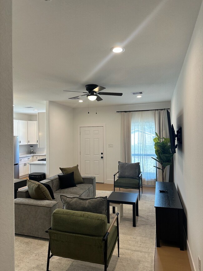 Foto del edificio - 5774 Heron Dr