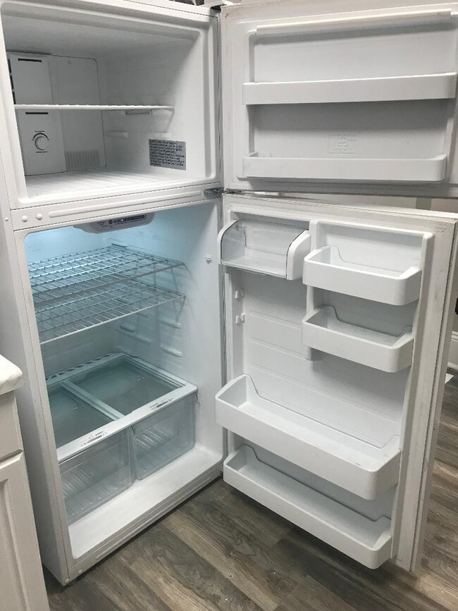 refrigerator - 8022 Frankford Ave