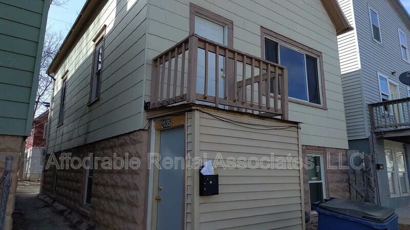Primary Photo - 2035 S 15th Pl