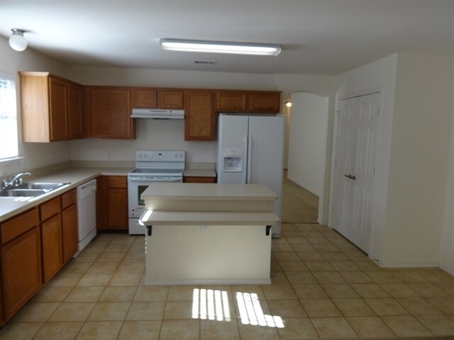 Foto del edificio - 3917 Cane River Rd